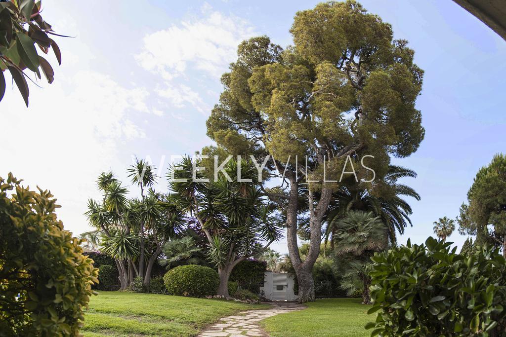 Villa Sitges Tupinetti Beach At 1 Min Walk Amaizing Garden And View Center Sitges 5 Minutes Walk Exterior foto