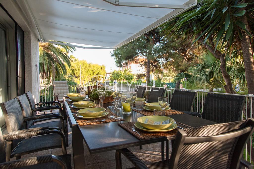 Villa Sitges Tupinetti Beach At 1 Min Walk Amaizing Garden And View Center Sitges 5 Minutes Walk Exterior foto